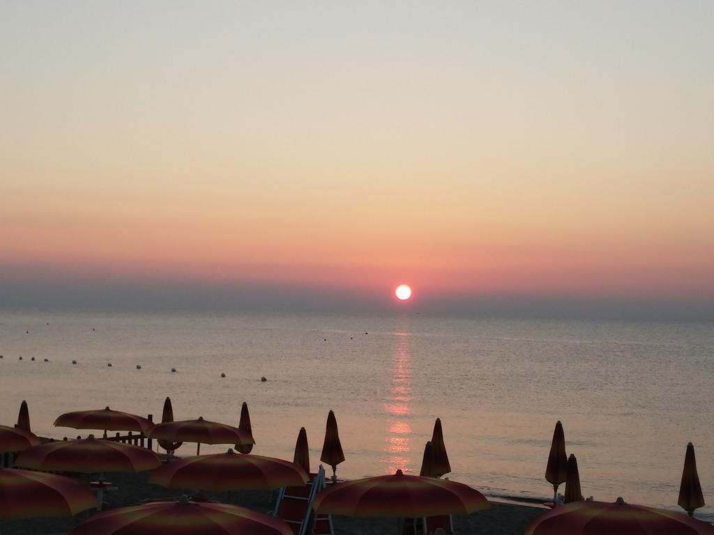 Blumen Bad Beach Daire Metaponto Dış mekan fotoğraf